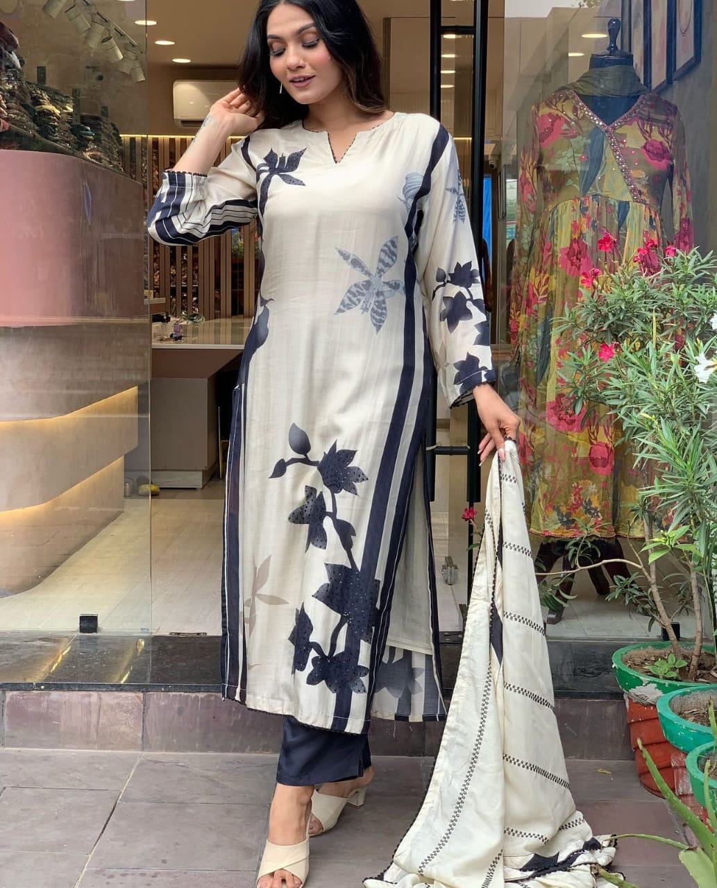 Maverick Fusion Pure Muslin Suit Set